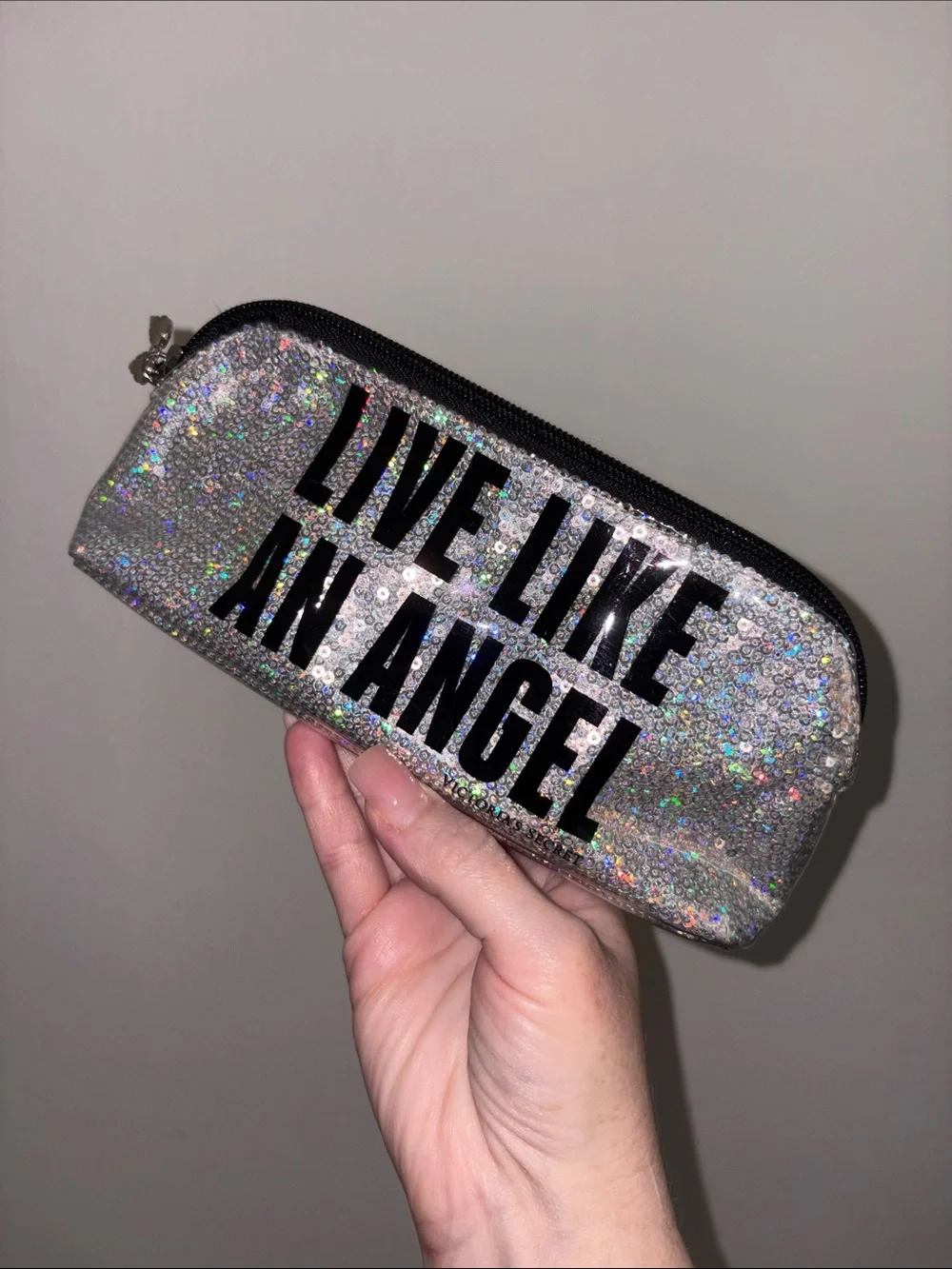 *FLAWED* Victoria Secret ANGELS Runway Collection makeup bag